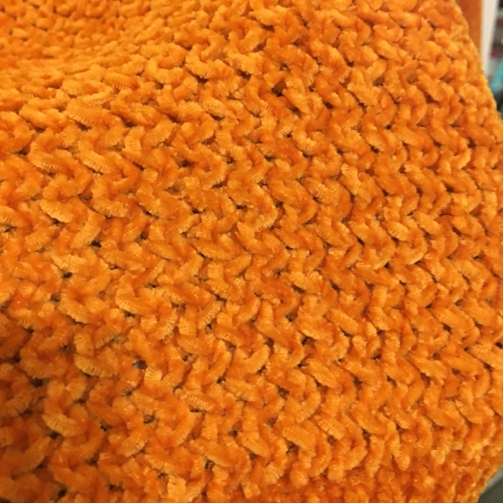 Knitted long sleeve sweater